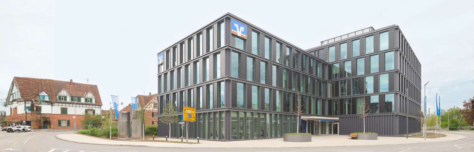Hybrid climate concept for  modern office spaces
